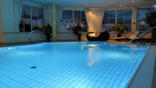 private swimming pools in adelaide Adelaide Swimming Pool Construction & Restoration