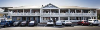 terraces on the beach in adelaide Seacliff Beach Hotel