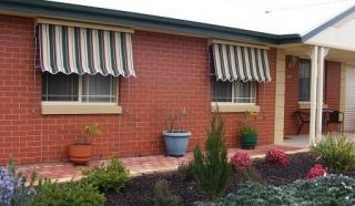 Hunter Douglas Canvas Awnings