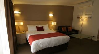hotels with children s facilities adelaide Largs Pier Hotel