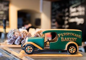 italian pastry shops in adelaide Perrymans Bakery