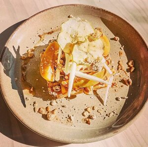 Did someone say NEW MENU???!!! We’ve got delicious Wintry treats like these Buttermilk waffles with cinnamon & maple caramelised apples. . #mykingdomforahorse #adelaidecafes #brunchadelaide #brunchtime #openallweekend #coffeetime