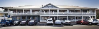 hotels with brunch in adelaide Seacliff Beach Hotel